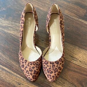 Sz 7 EU 37 Naturalizer Women's Leopard Print Heels Like New